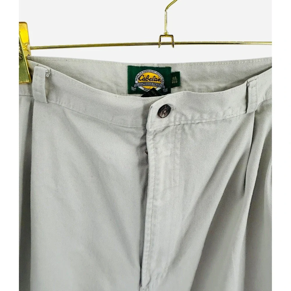Cabela's Mens 44 Regular Beige Pleated Cotton‎ Outdoor Casual Pants